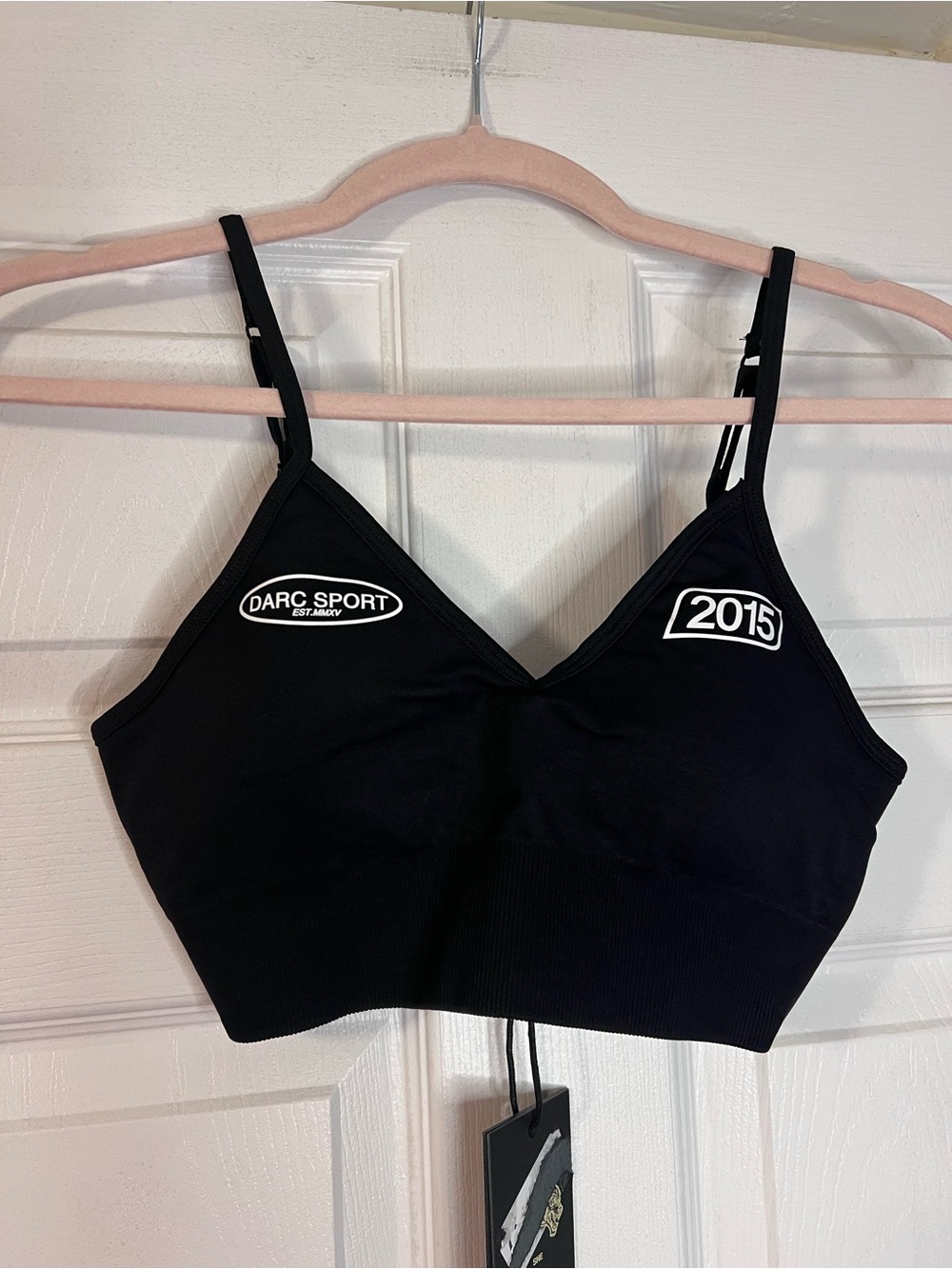 #1064 NWT Darc Sport SHE Faster Everson Seamless Black Sports Bra Med 975/1000